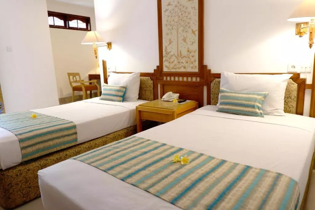 هتل سمینیاک پارادیسو